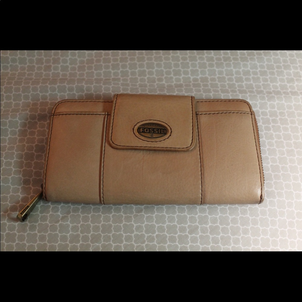 Fossil wallet
